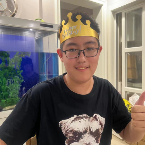 Xinhe W.