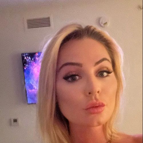 Kelsi T.