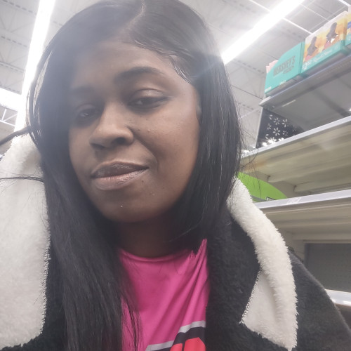 Chelle  B. profile photo