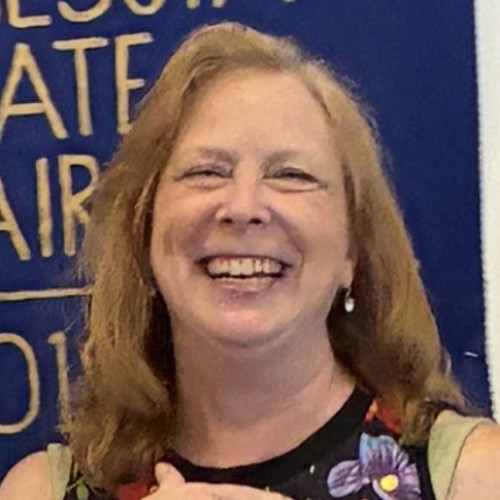 tina  E. profile photo