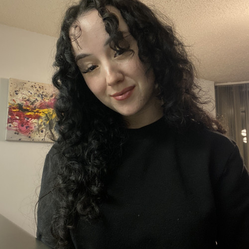Bella K.