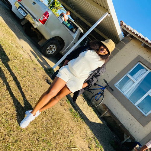 Anele L. profile photo