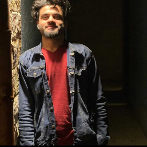 nuzrat f. profile photo