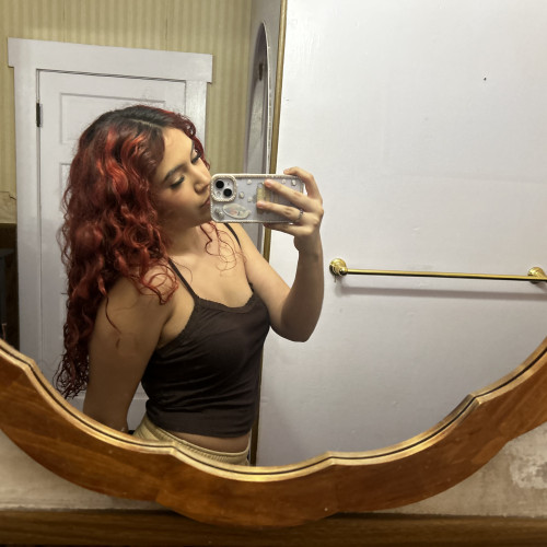 Amina C. profile photo