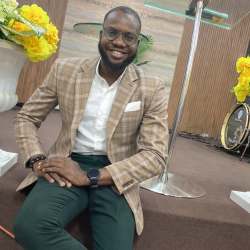 Yomi D. profile photo