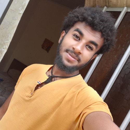 Nahom L. profile photo
