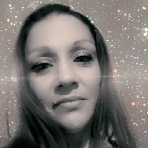 Nikki R.