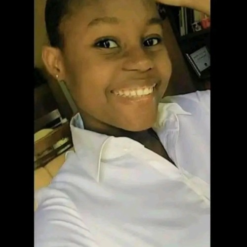 Leïlenie J.