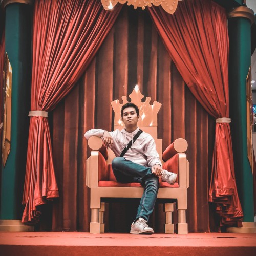 Laurence L. profile photo