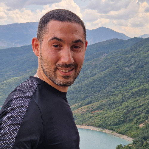 Momo N. profile photo