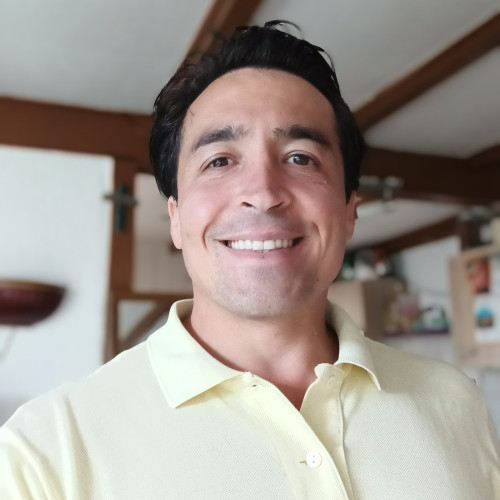   Riccardo      . profile photo
