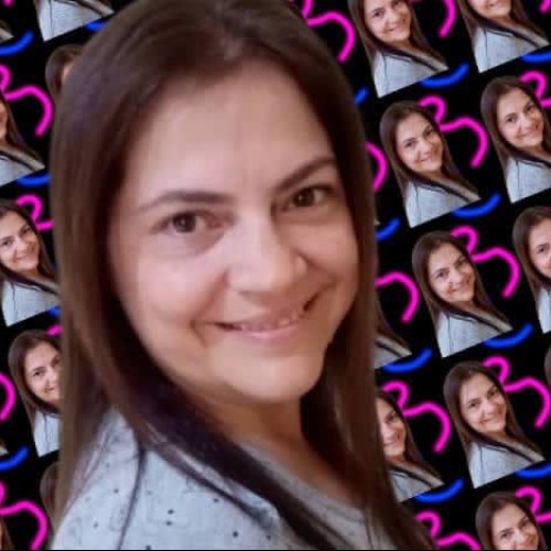 Thais G.