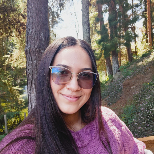Mari P.