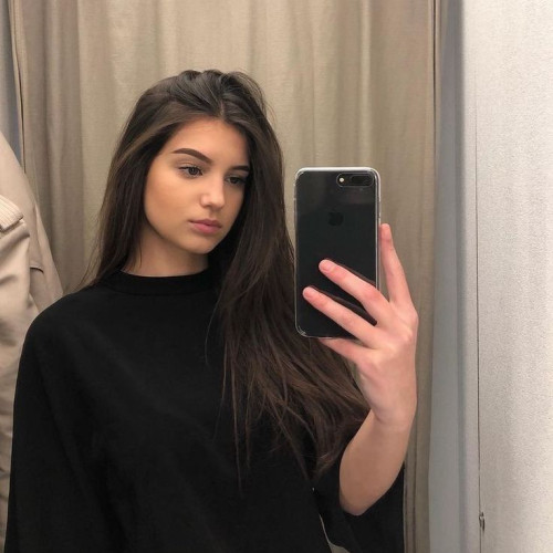Layna M. profile photo