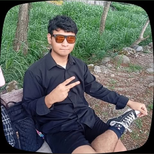 Luis S.