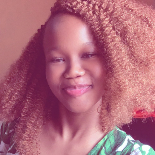 Vee M. profile photo