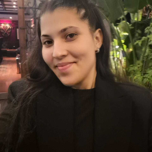 Jadene Y. profile photo