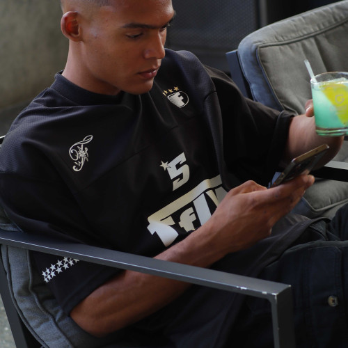 carlos b. profile photo