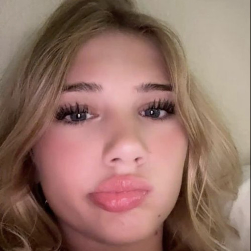 daisy  m. profile photo