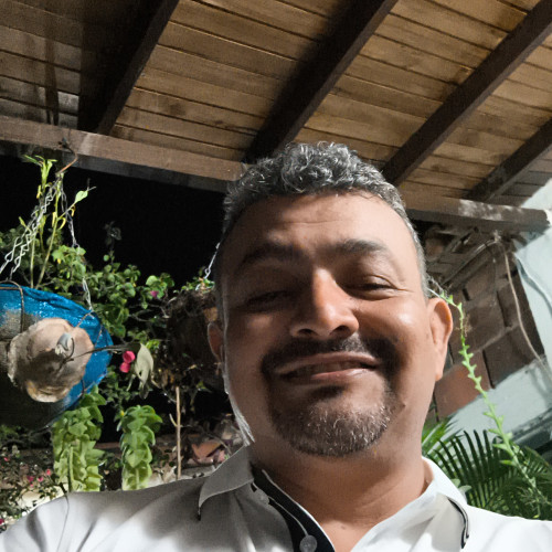 oscar c. profile photo
