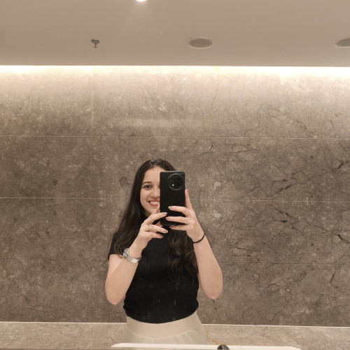 Aksaya  B. profile photo