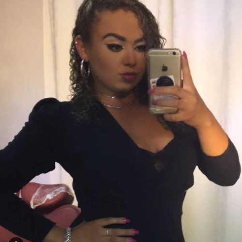 Thais t. profile photo