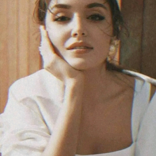 Izza  B. profile photo