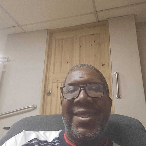 Oscar M. profile photo