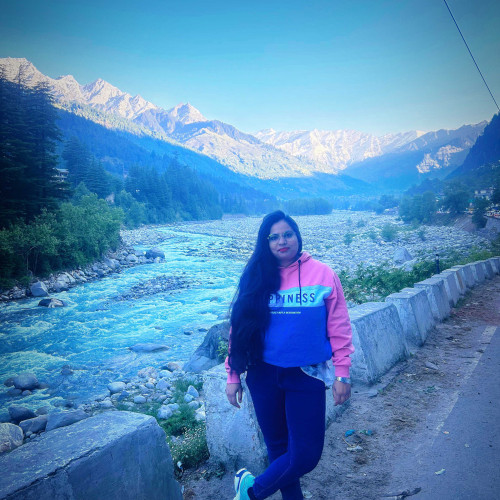 Hina K.