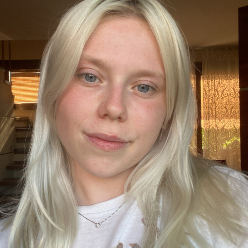 kerolain  t. profile photo