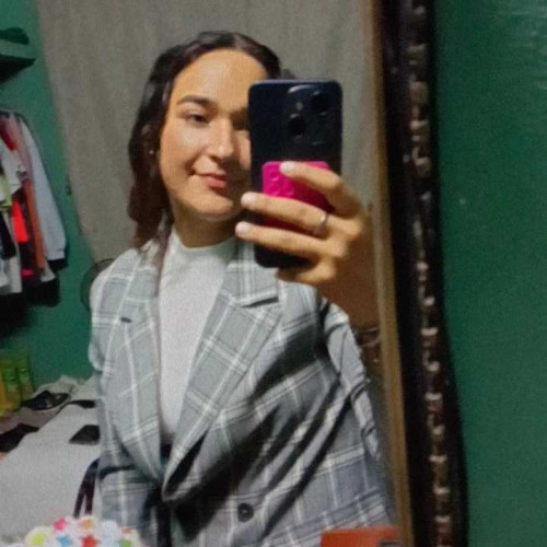 Elena R. profile photo
