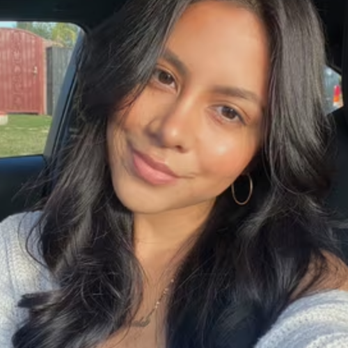 Daneila L. profile photo