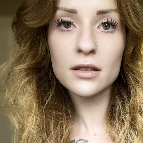 Belle R. profile photo