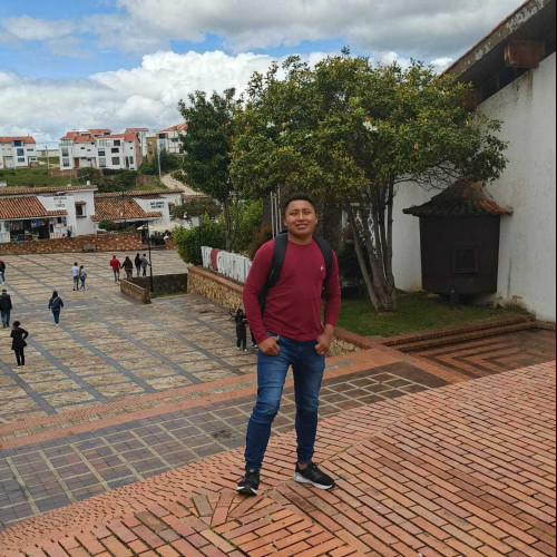 LUIFER f. profile photo