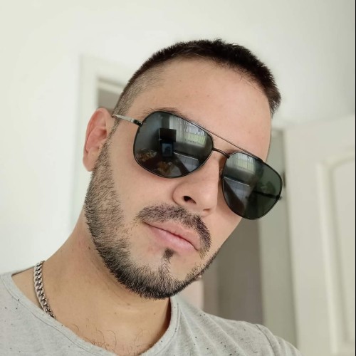Fernando D.