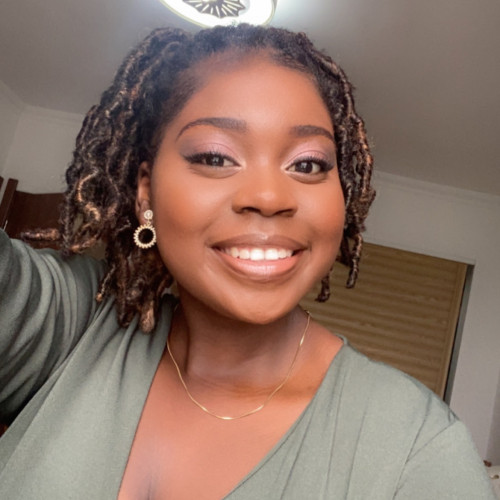 Larissa M. profile photo