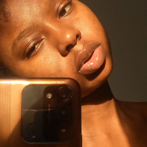 Queen  J. profile photo