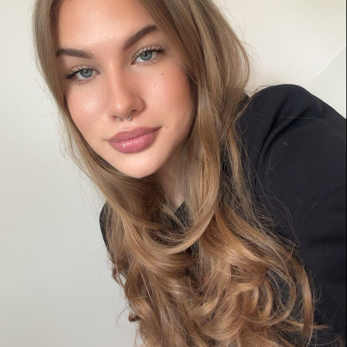 Emily t. profile photo