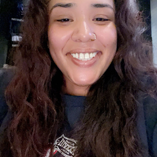 Mari R. profile photo