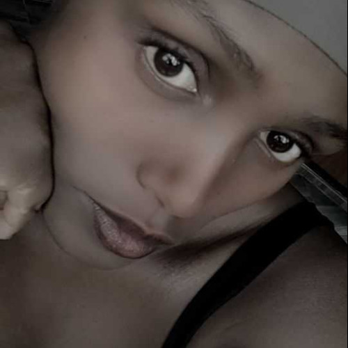 honey b. profile photo