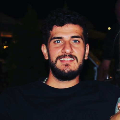 Moa S.
