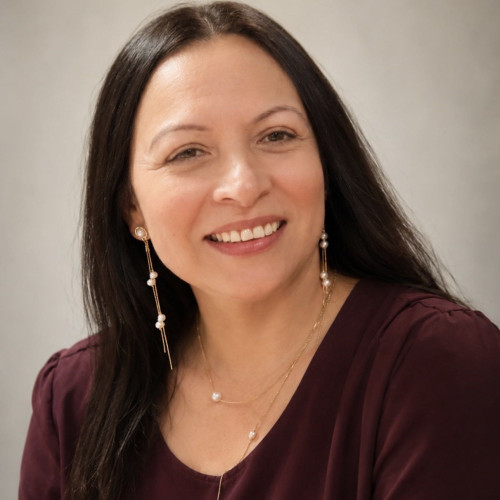 Mari L. profile photo