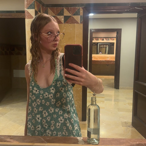 Eve H. profile photo