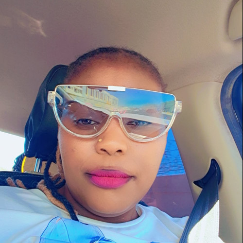 Twisha L. profile photo