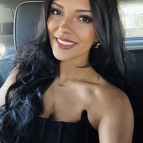 Vanessa G.