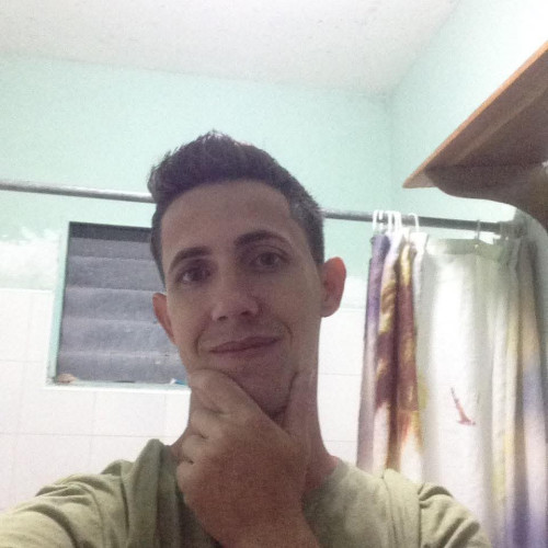 Yunior  H. profile photo