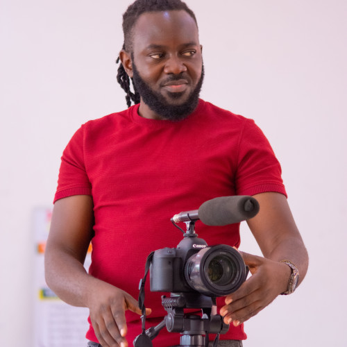 Eduveli  E. profile photo
