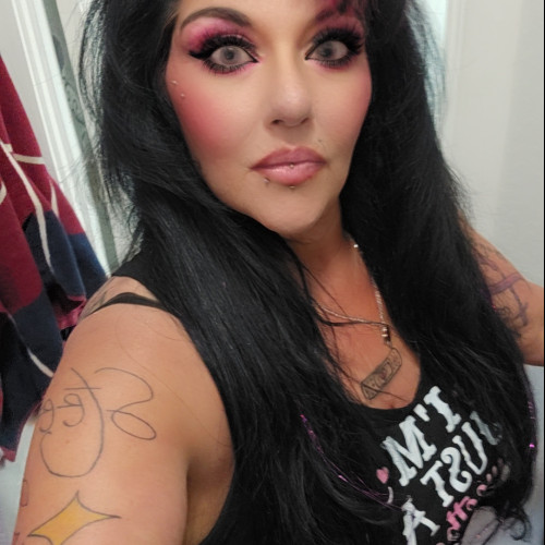 Tina W. profile photo