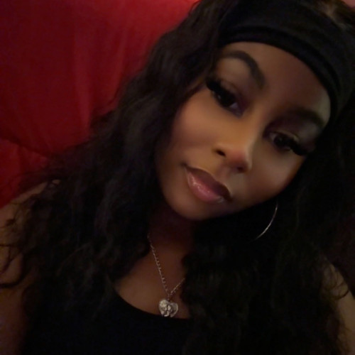 Leelee B.