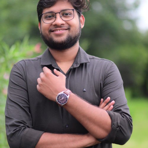 Paras W. profile photo